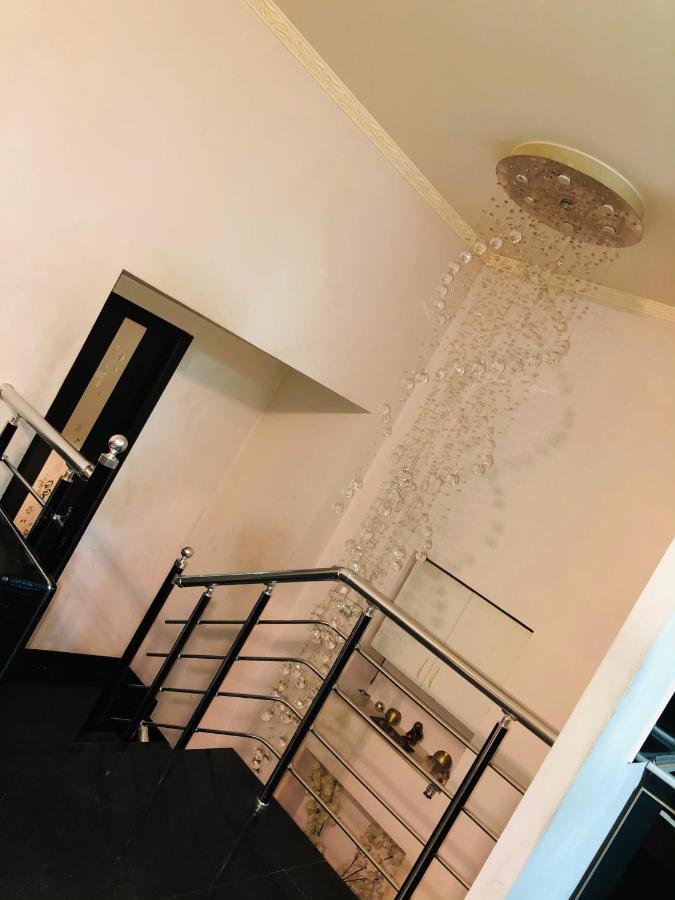 Sev Group Hostel Ереван Экстерьер фото