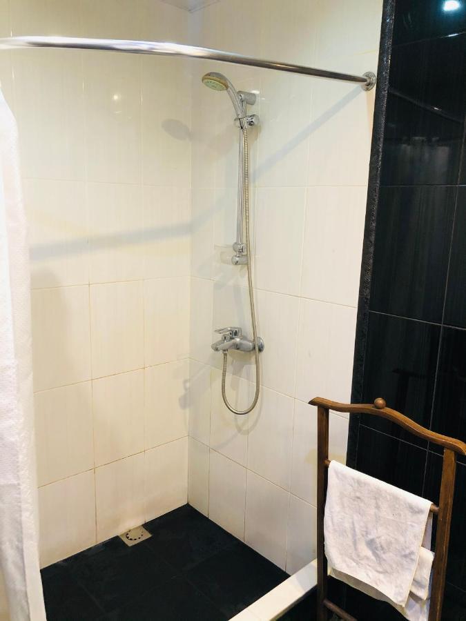 Sev Group Hostel Ереван Экстерьер фото